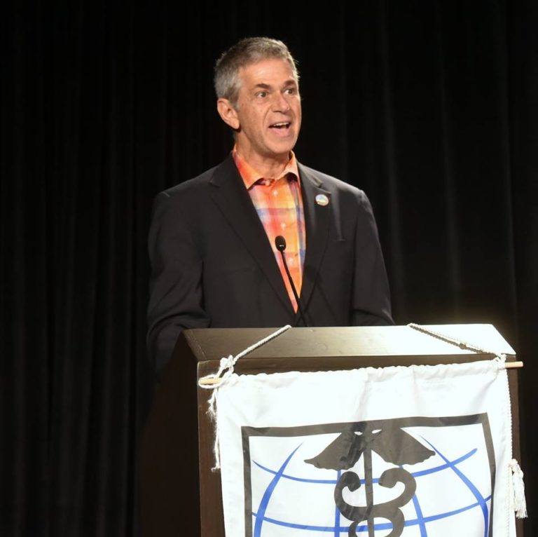 Dr. Burrascano receives Drulle award at ILADS Conference