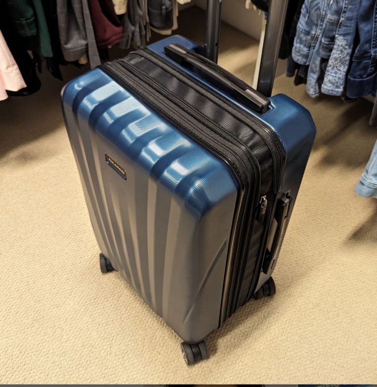 The runaway suitcase and a hitchhiking tick